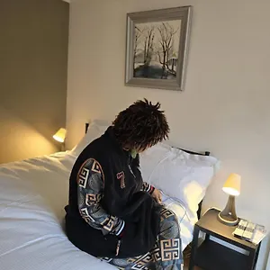 https://apt-meadthames-view.cambridgehotelsuk.com