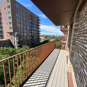 https://pinnacle-place-london.cambridgehotelsuk.com