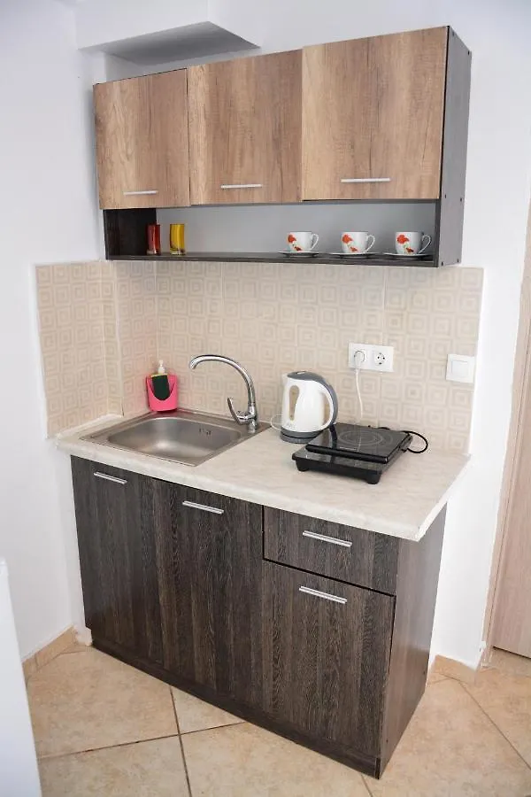 نيوس مارماراس Marias Home