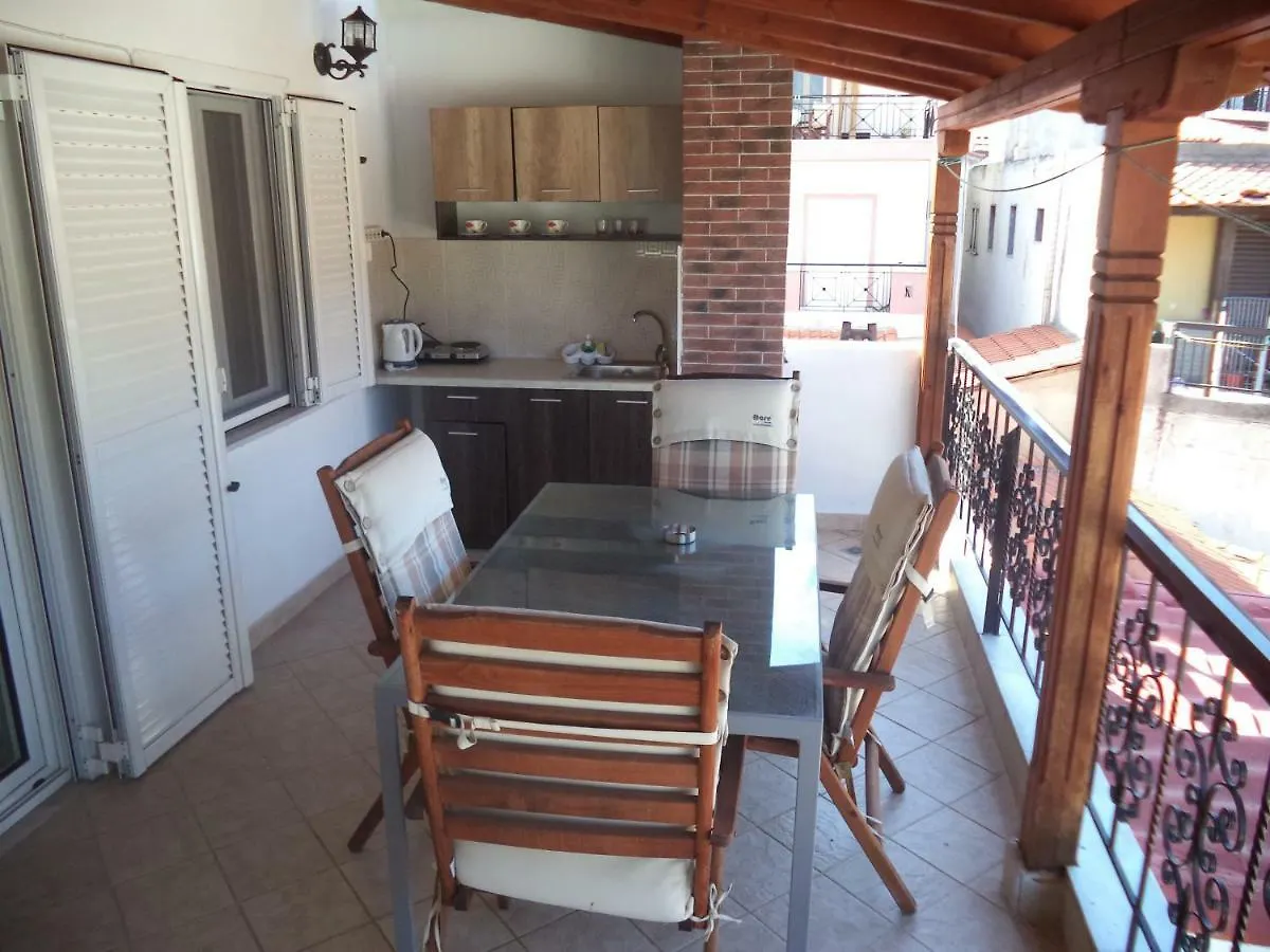 نيوس مارماراس Marias Home نيوس مارماراس